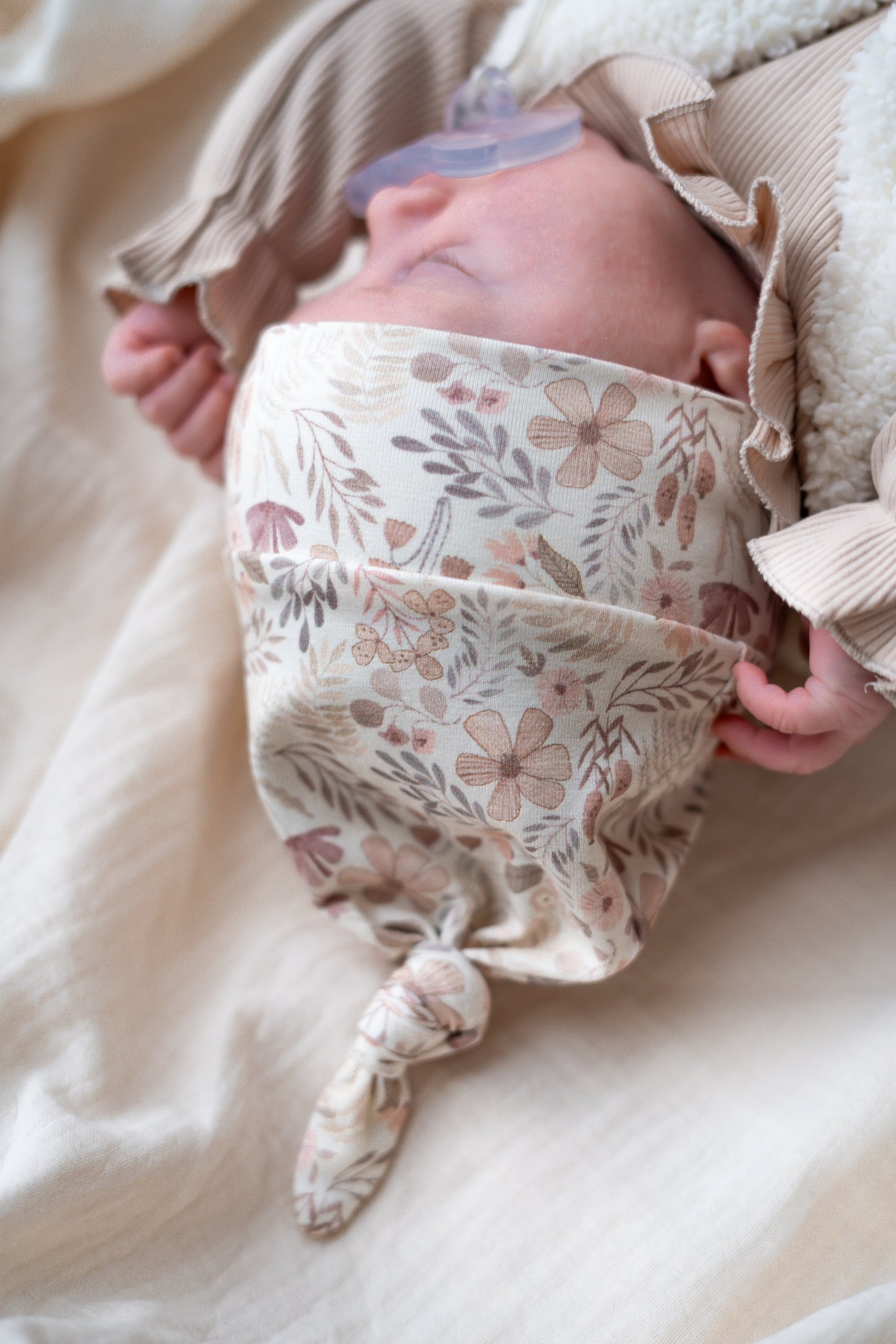 Newborn set Blossom broek + muts