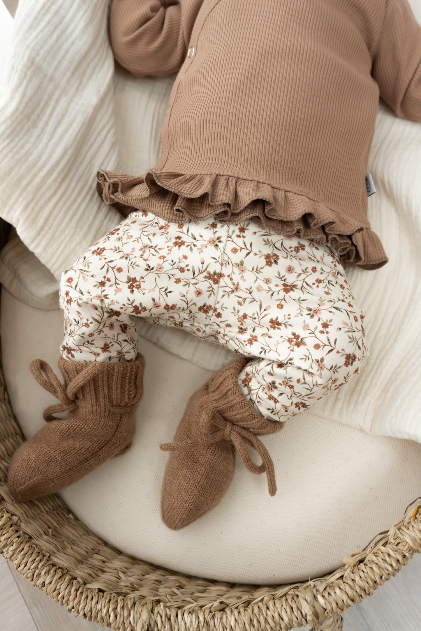 Broekje Romantische bloemen