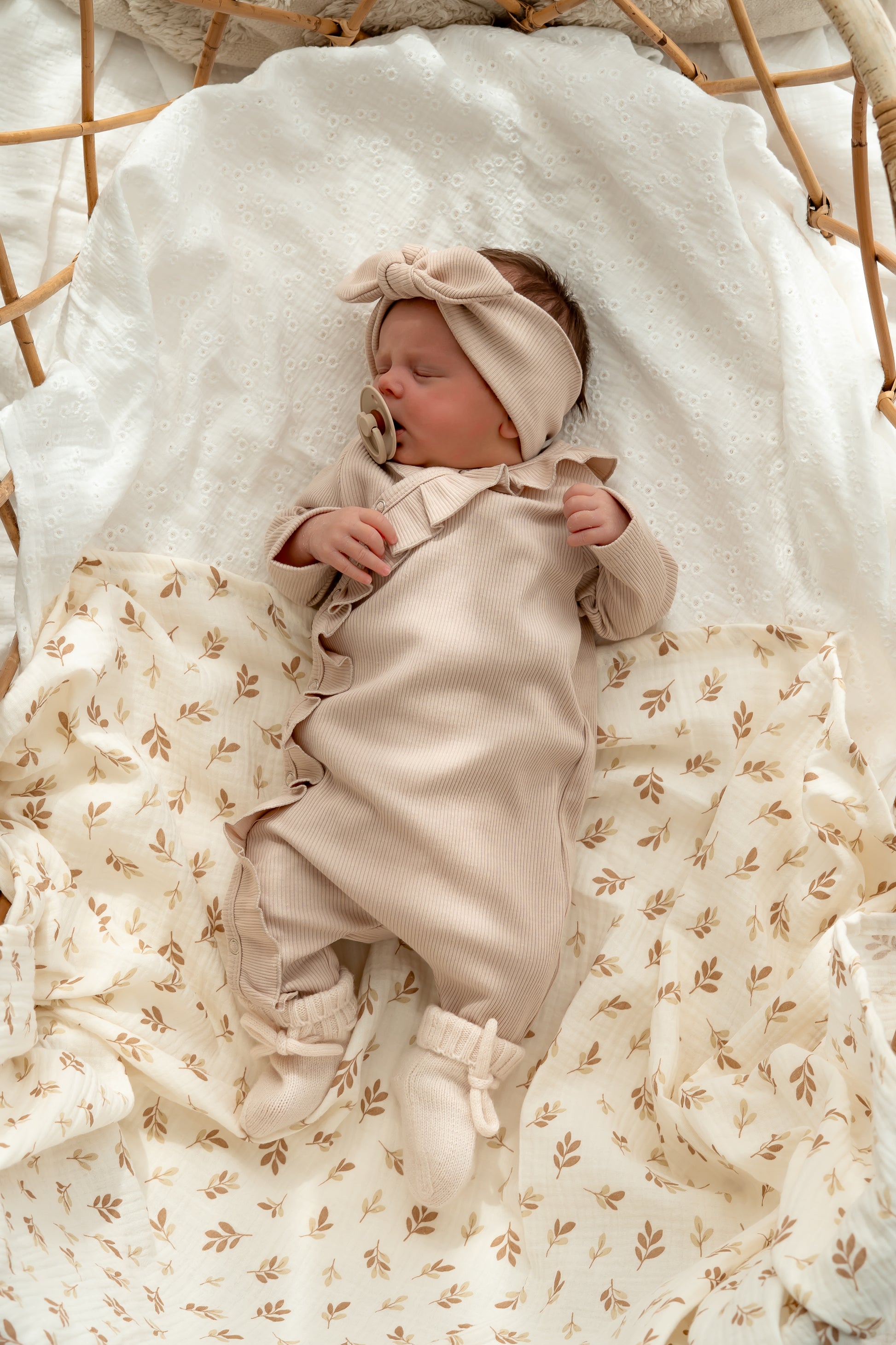 Boxpakje ruffle beige rib