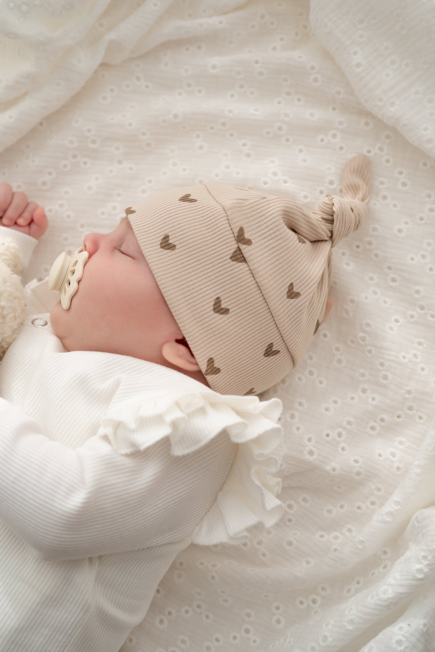 Newborn set Hartjes naturel (rib)