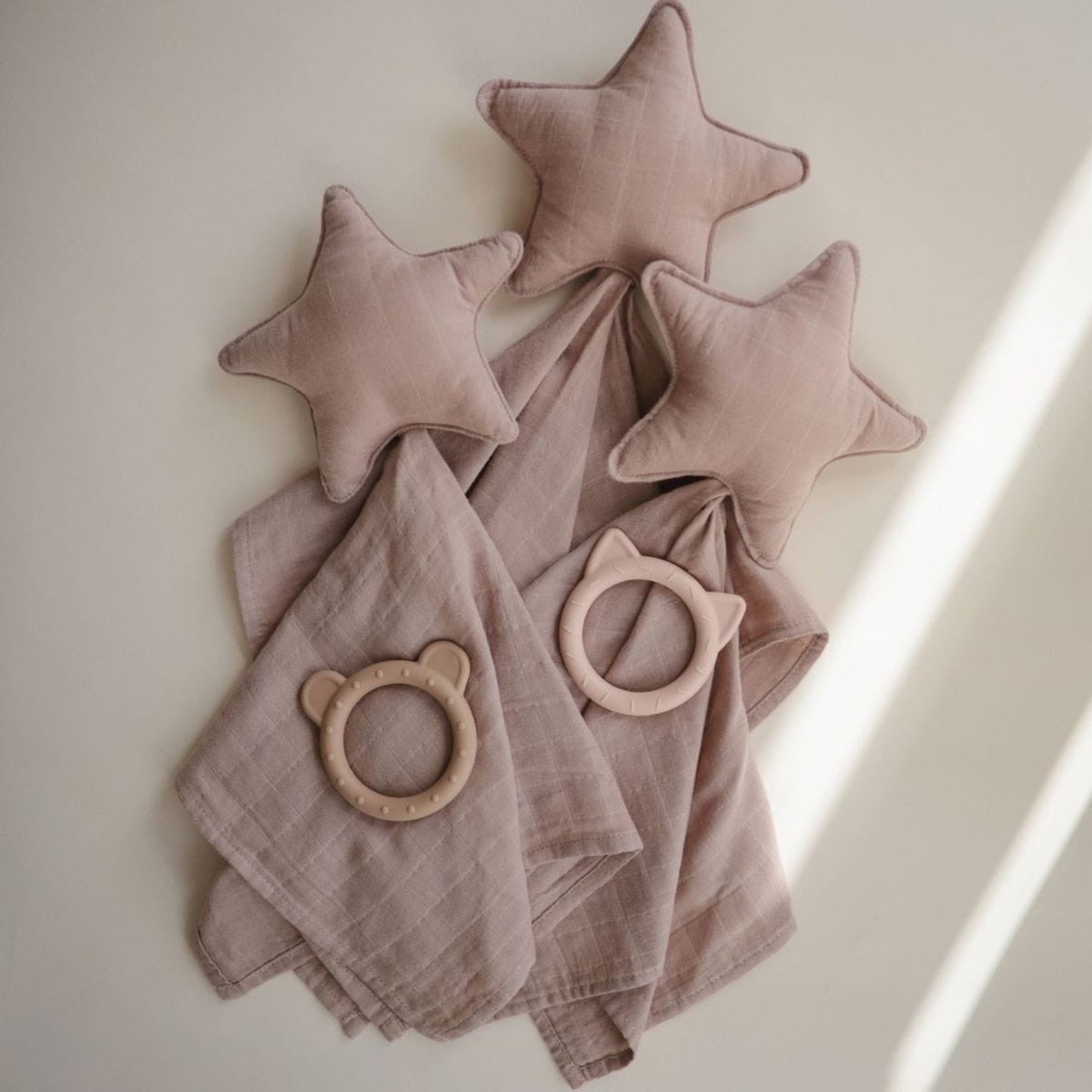 Bijtring Kat zachtroze