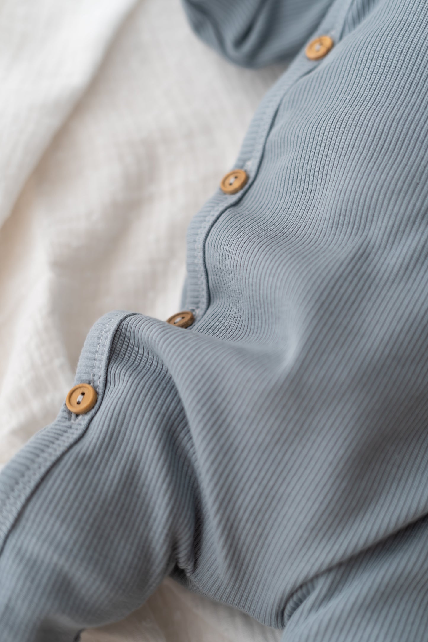 Boxpakje buttons Staalblauw (rib)