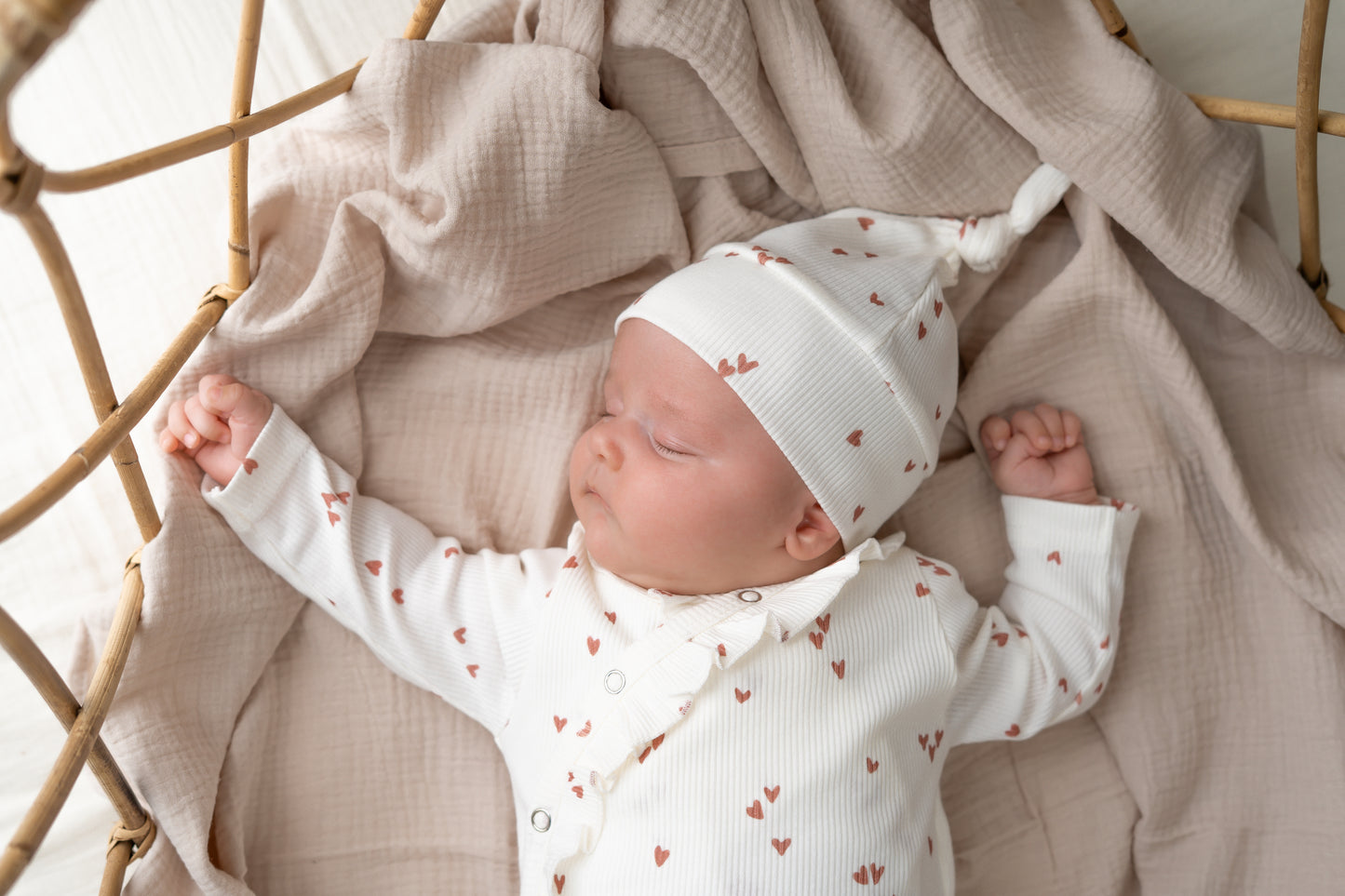 Boxpakje ruffle Mini hartjes klei roze (rib)