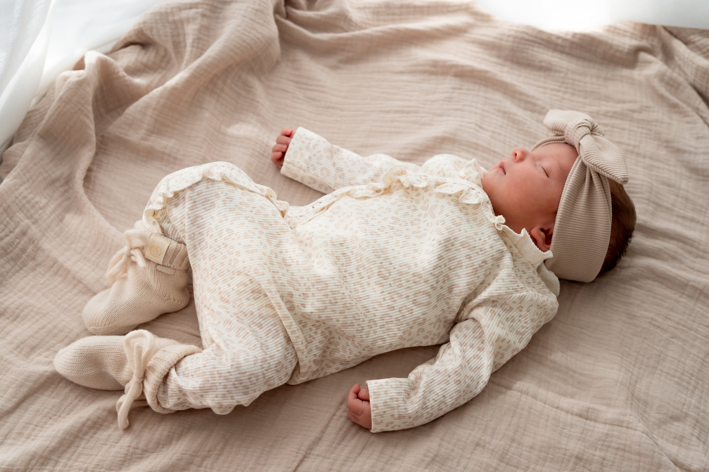 Boxpakje ruffle Panterprint Ecru (rib)