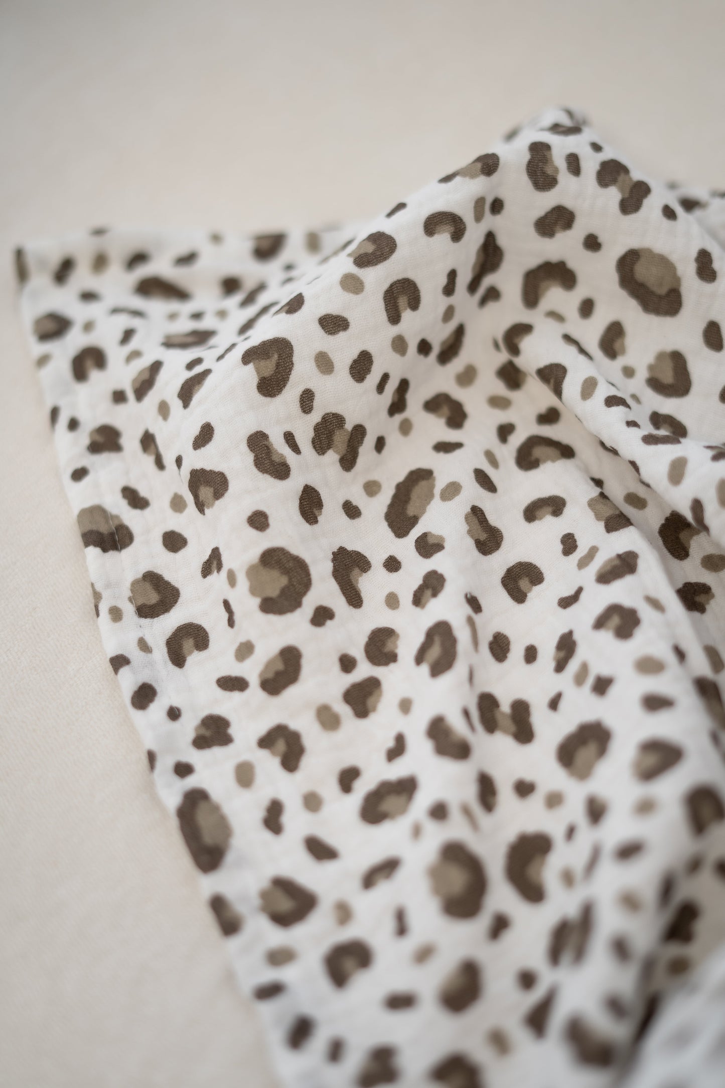 Hydrofiele doek XL Panterprint taupe
