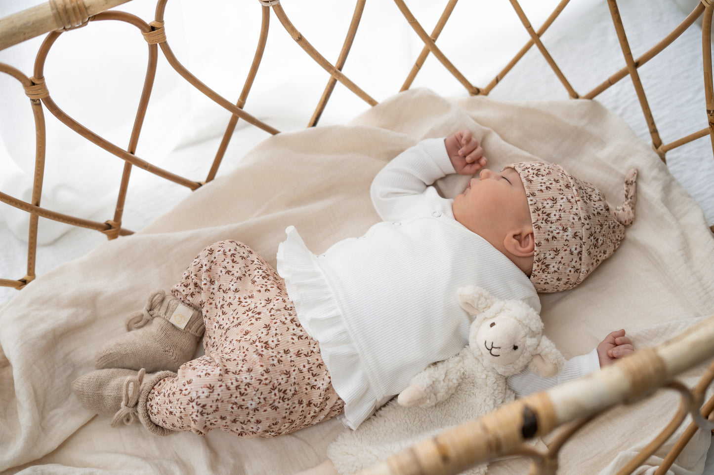 Broekje Flowerbomb beige (rib)