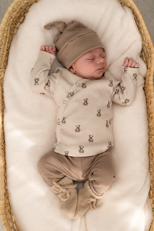 Newborn set Taupe (Cable) broek + muts