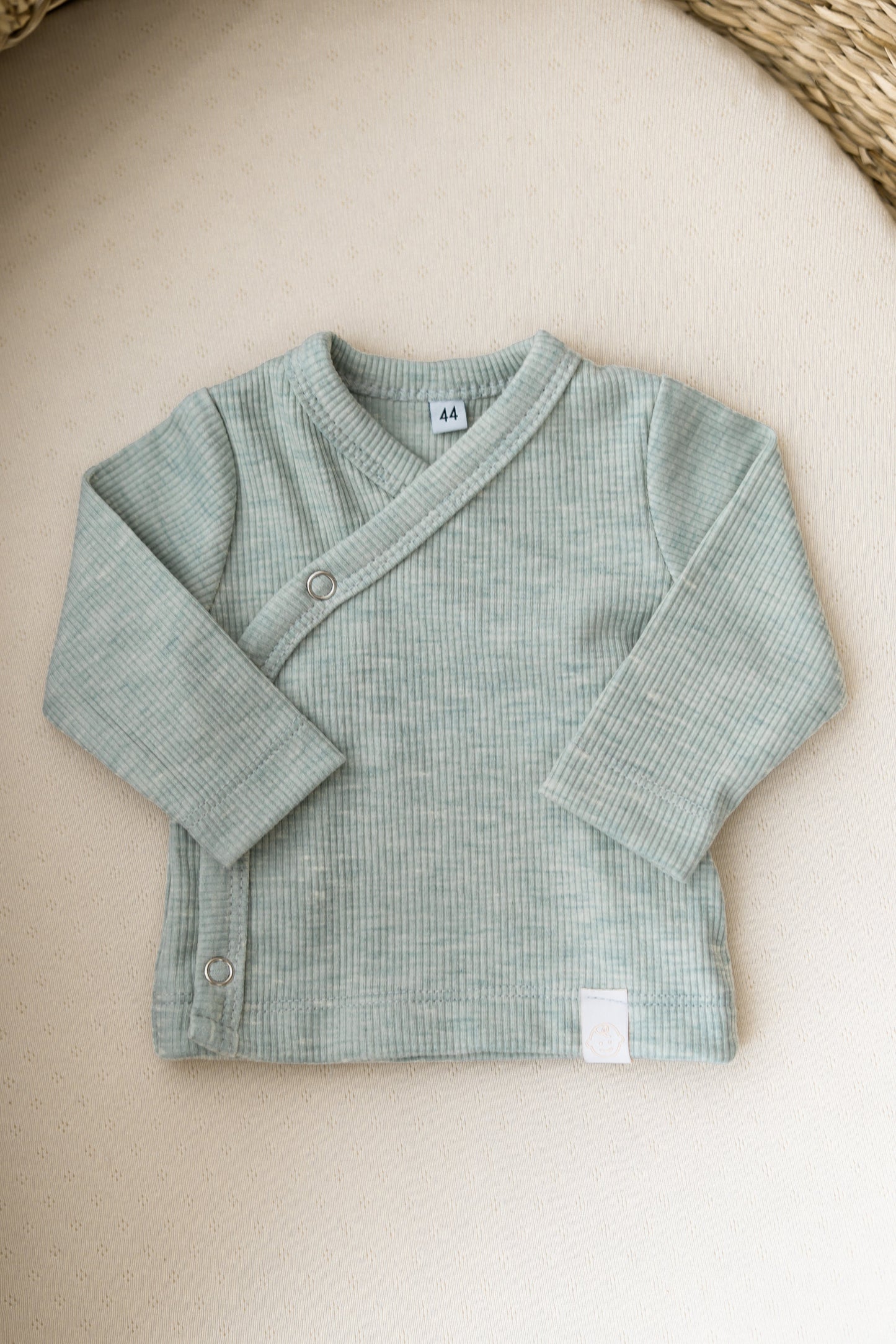 Prematuur overslagshirtje lichtgroen melange (rib)