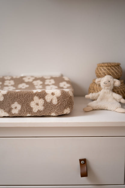 Aankleedkussenhoes Daisy taupe (teddy)