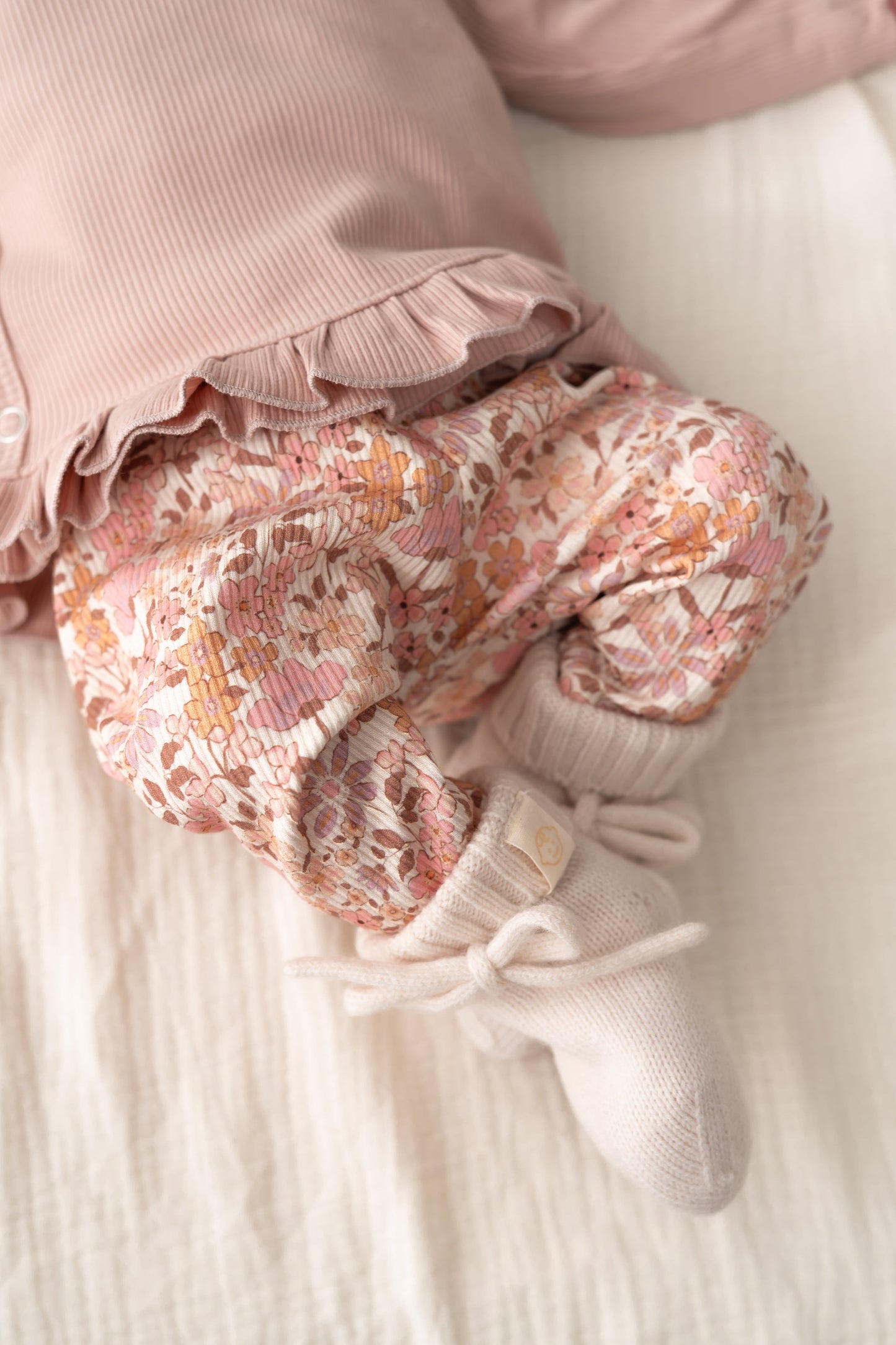 Newborn set Pastel weidebloem (rib)