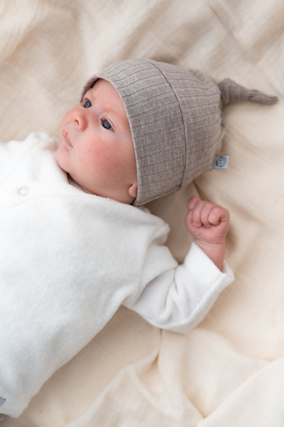 Newborn set Taupe melange (brede rib)