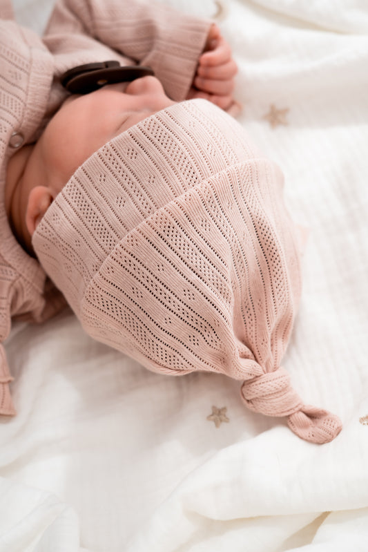 Mutsje Zacht roze (pointelle)