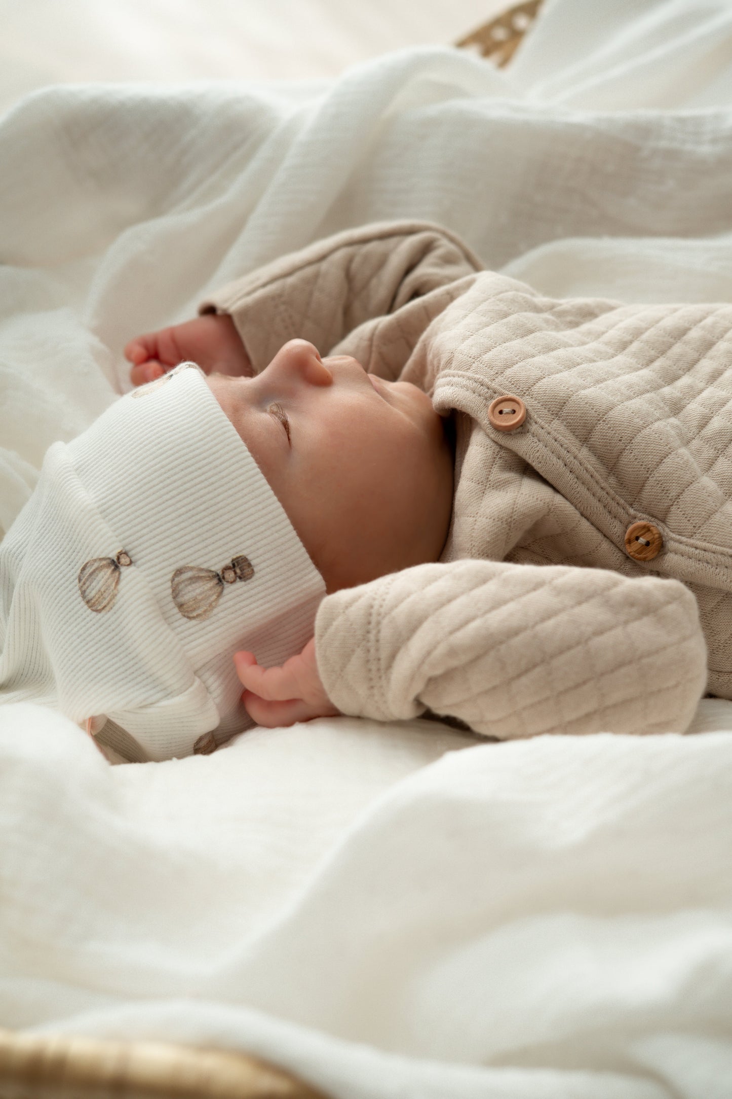 Newborn set Balloons beige (rib) broek + muts