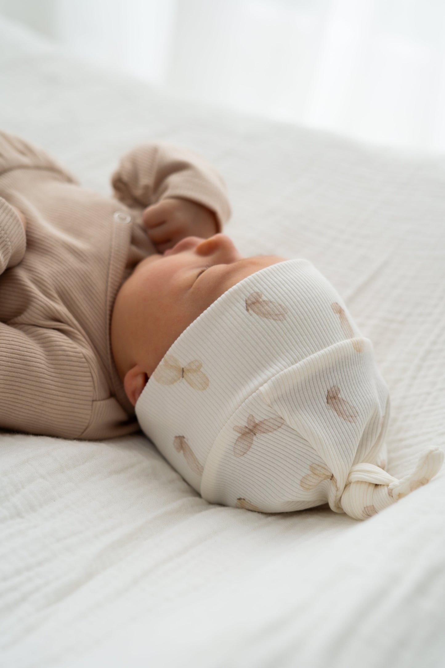 Newborn set Vlinders beige (rib) broek + muts