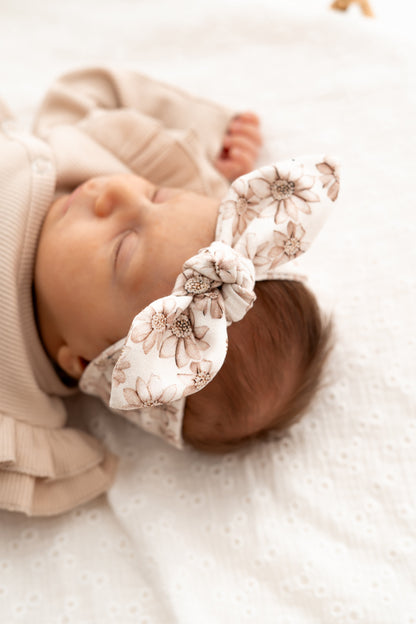 Haarbandje knoop Beige bloem