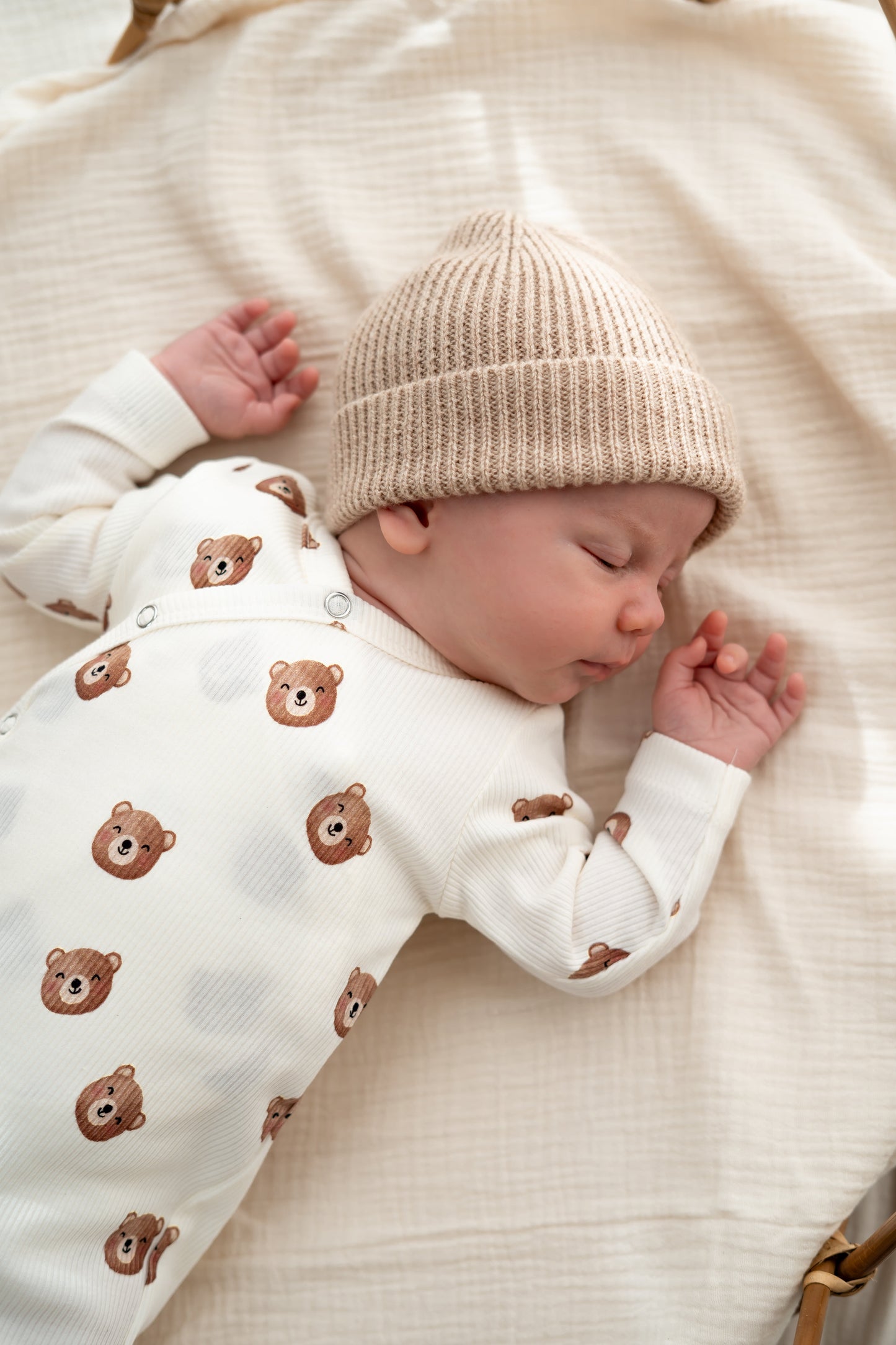 Mutsje Beige (Merinowol)