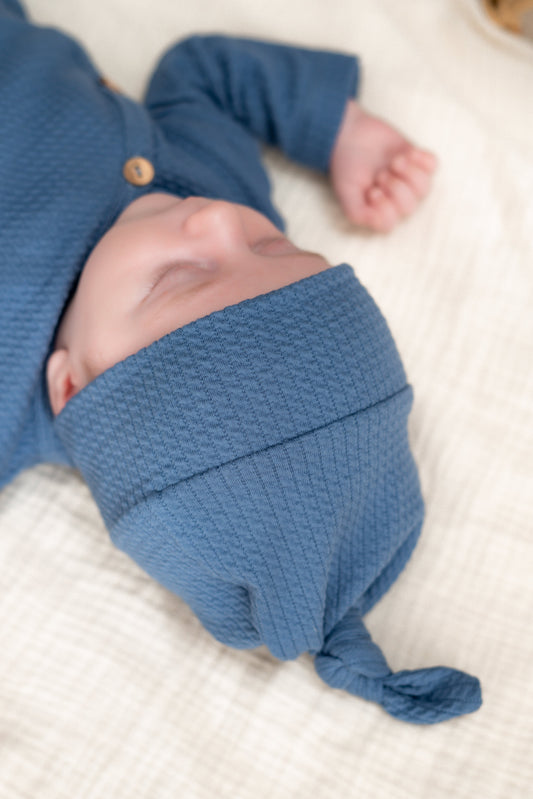 Mutsje Denim blauw (cable)