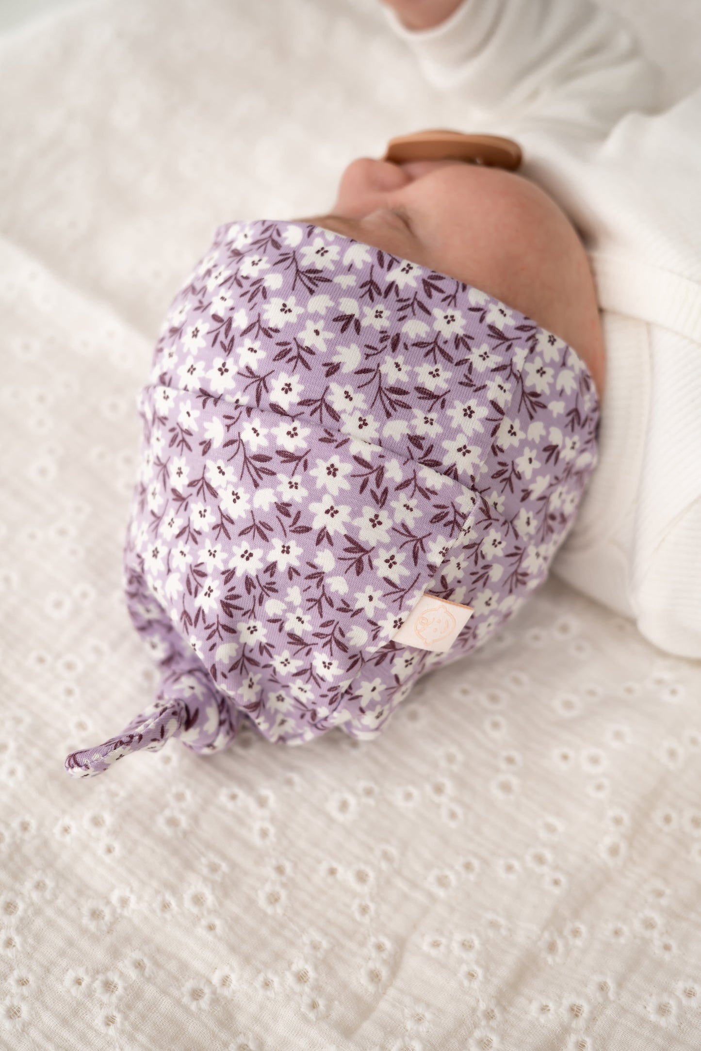Newborn set Paarse mini bloemen broek + muts