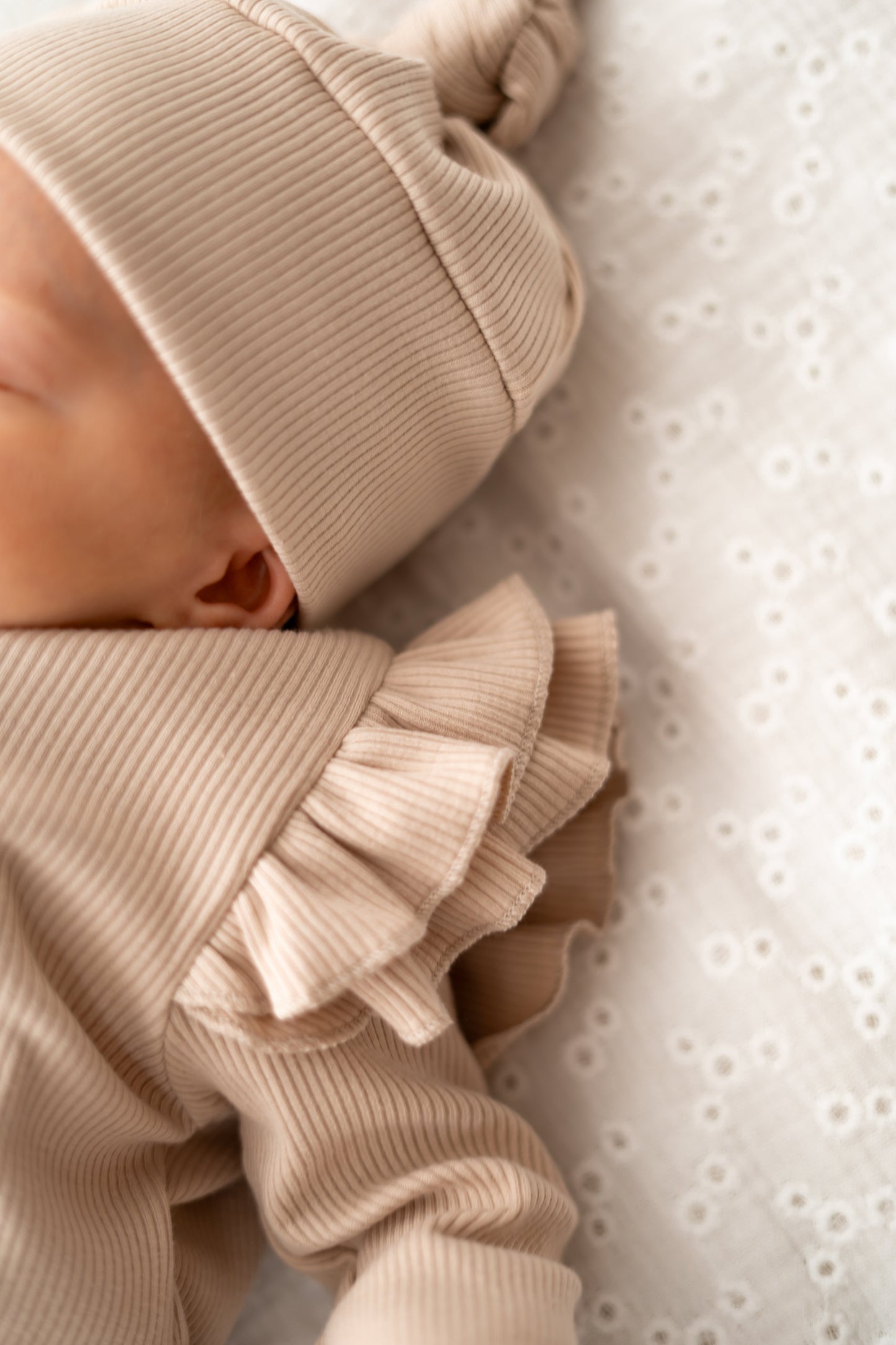 Boxpakje Dubbele ruffle Beige (rib)