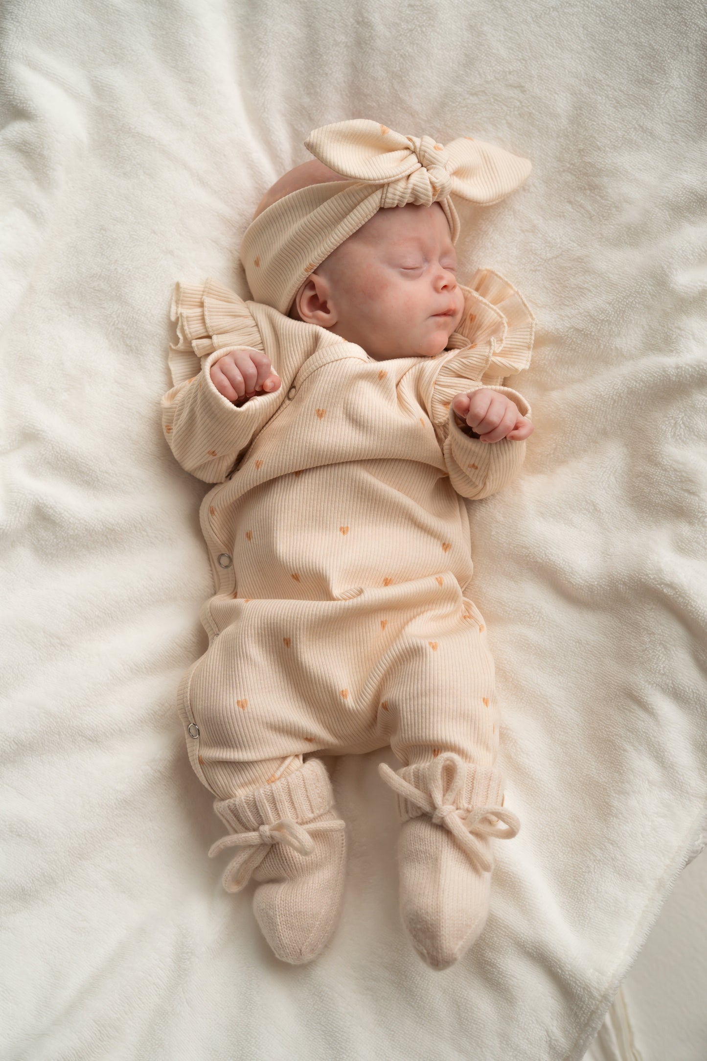 Boxpakje Dubbele ruffle Hartjes Vanille (rib)