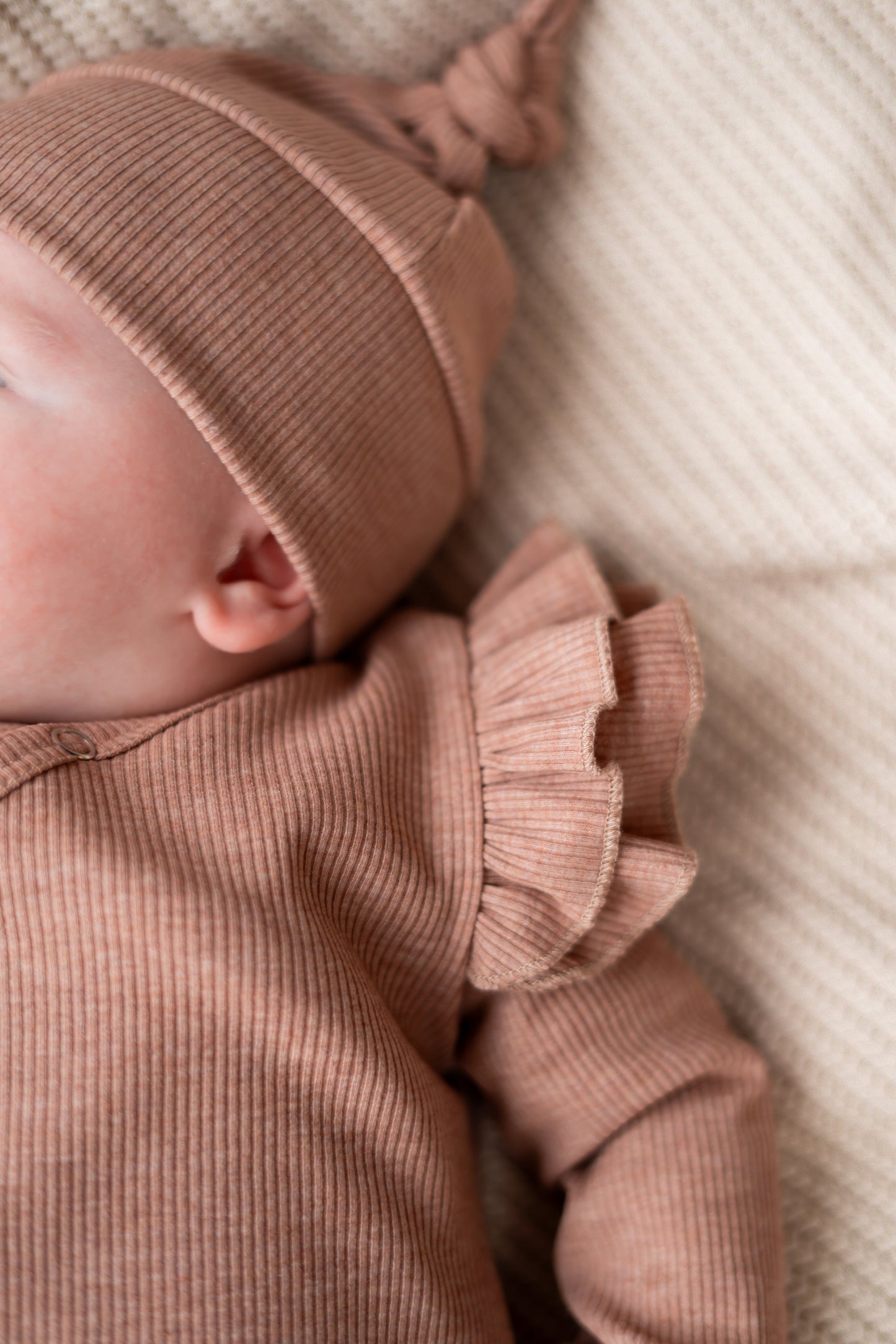 Boxpakje Dubbele ruffle Oudroze melange (rib)