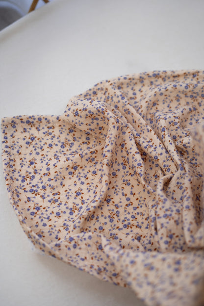 Hydrofiele doek XL Pastel blauwe mini bloemen