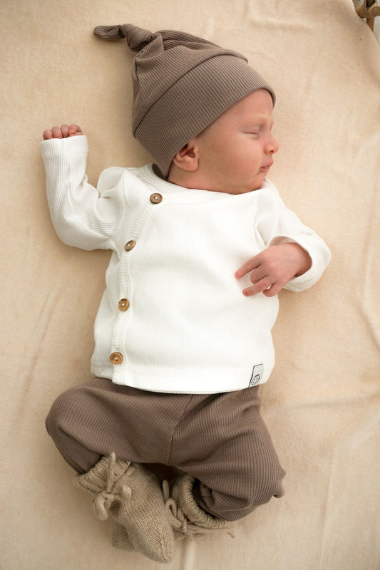 Newborn set Taupe (rib) broek + muts