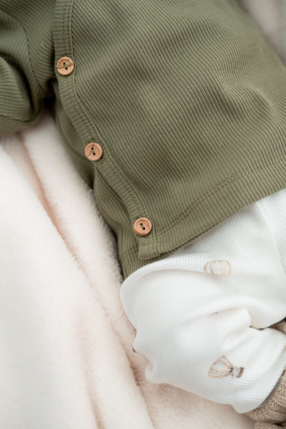 Overslagshirtje buttons Olijfgroen (rib)