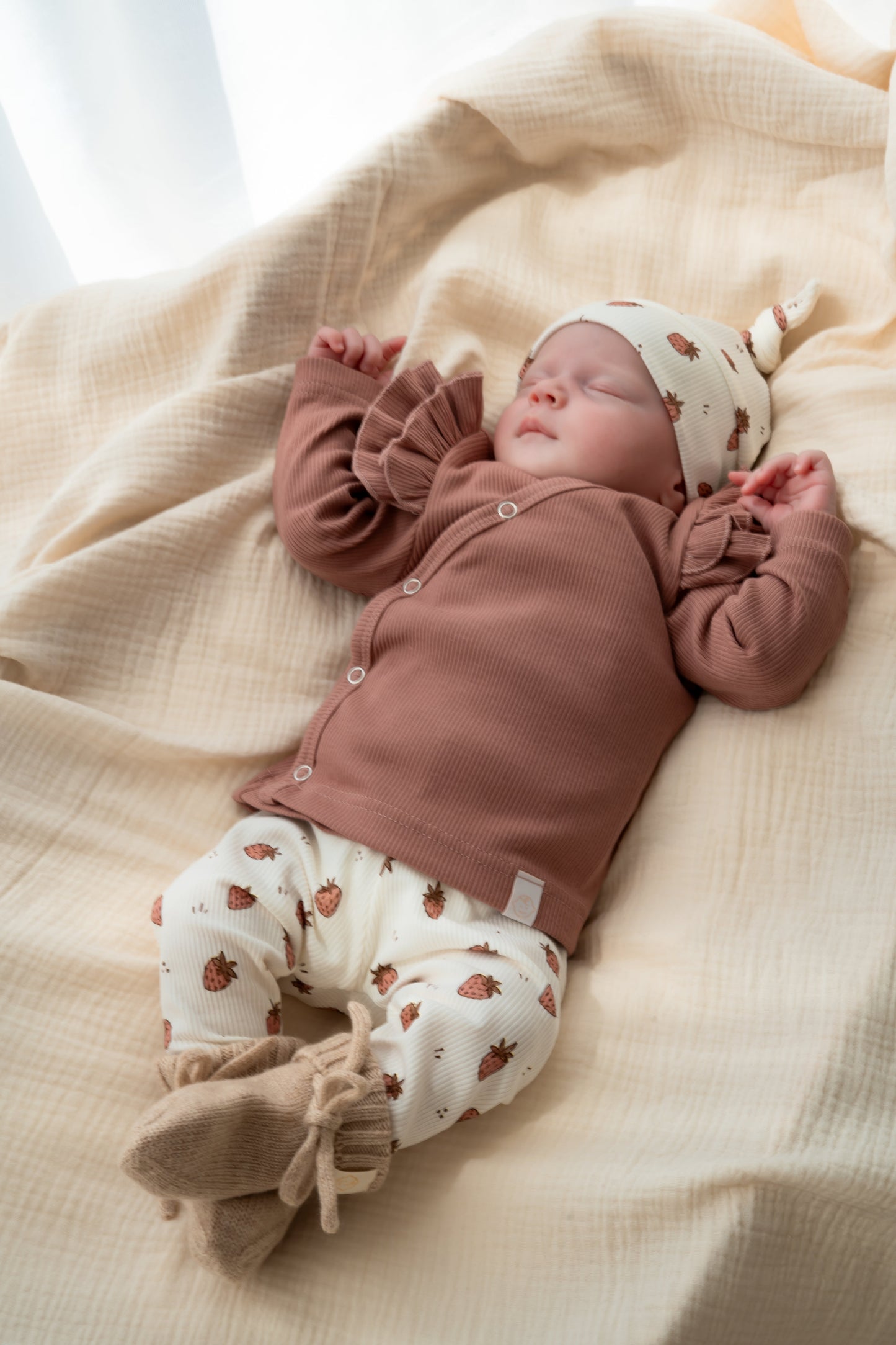 Overslagshirtje dubble ruffle Klei roze (rib)