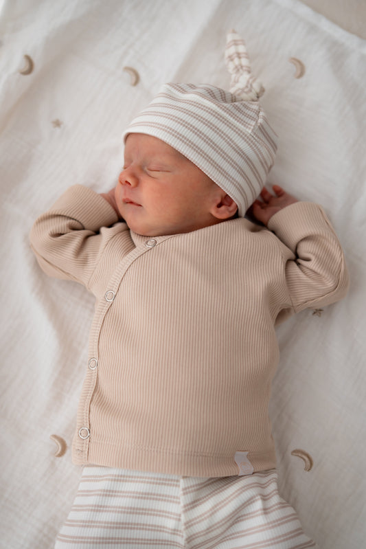 Prematuur overslagshirtje beige (rib)
