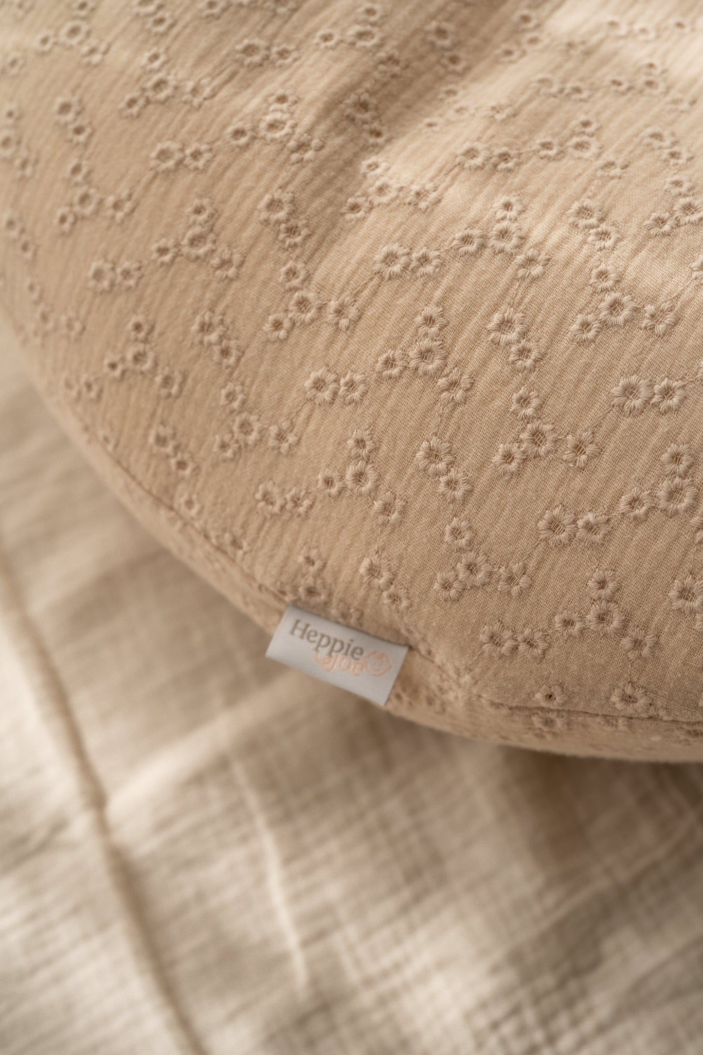 Relaxhoes Embroidery Beige (hydrofiel)