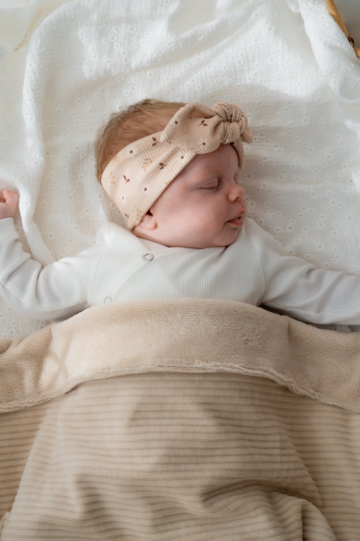 Wiegdeken Beige rib velours (bamboe)